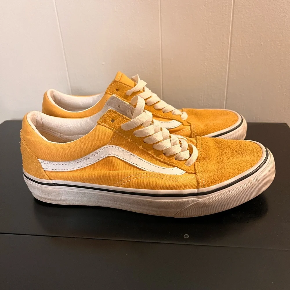Old School Yellow Vans Sneakers - Picture 1 of 4